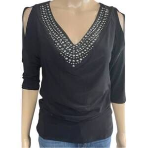 NEW VOCAL APPAREL women's v neck front stud embellished 3/4 sleeve top in black